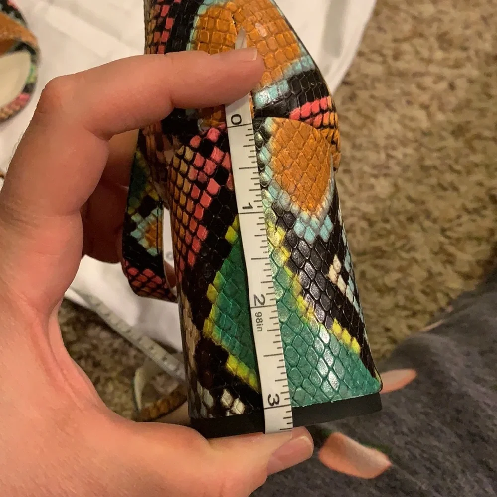 Alice and Olivia Lillian snake print - Picture 5 of 6